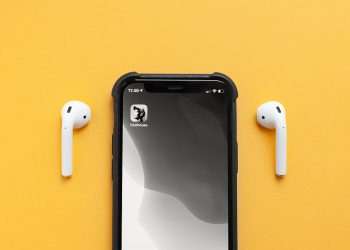 Marcas criam salas no Clubhouse para falar diretamente com os consumidores