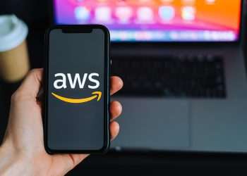 Amazon amplia acesso a serviço de IA que monitora desempenho do negócio