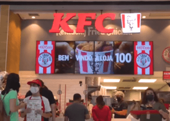 Rede de fast-food KFC inaugura 100ª unidade no Brasil com ação solidária