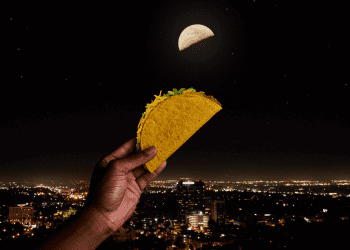Taco Bell lança campanha global para celebrar o ícone do cardápio