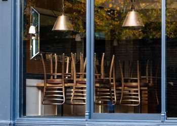 Restaurantes registram, em abril, pior resultado desde junho de 2020