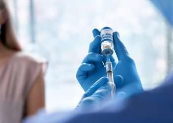 Programa de Imunização é esperança de pôr fim à pandemia, diz ministro