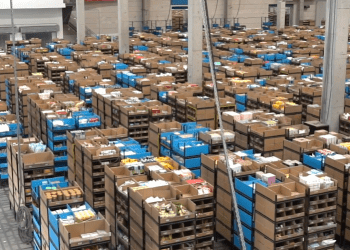 Alibaba desafia Amazon com promessa de envio global rápido