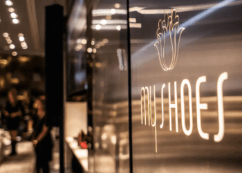 Arezzo compra a MyShoes para vender sapatos pelo Mercado Livre