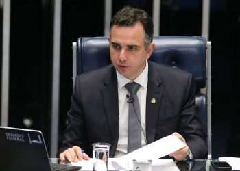 Pacheco convoca sessão do Congresso para votar LDO amanhã