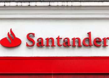 Santander faz aquisições e entra em assinatura de carros