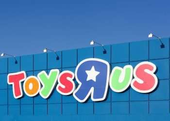 Toys "R" Us chegará a mais de 400 lojas Macy's nos EUA no ano que vem