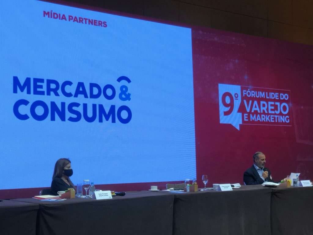 Consumidores devem estar no centro dos ecossistemas de negócios