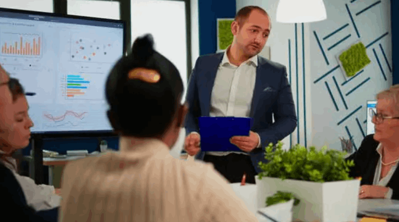 Estratégicas para o país, micro e pequenas apresentam falta de maturidade digital