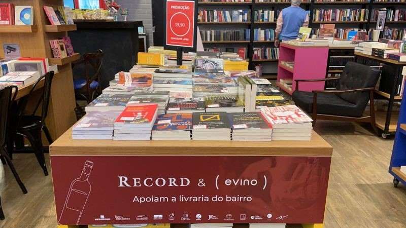 Evino firma parceria com livrarias para apoiar comércio físico