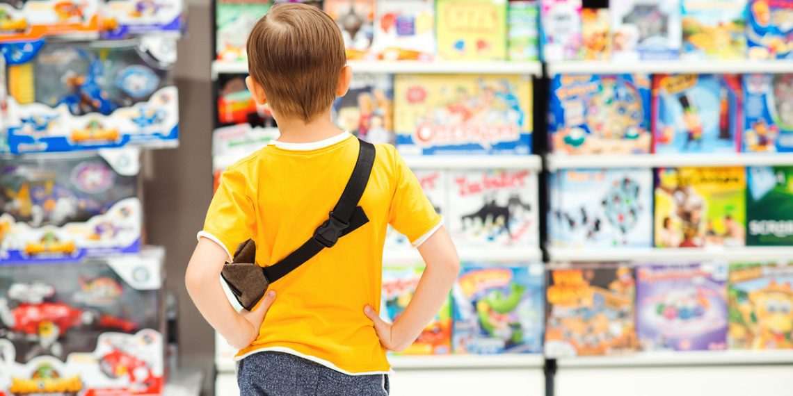 Pesquisa aponta que 72% dos brasileiros devem ir às compras para o Dia das Crianças