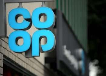 Para aumentar oferta de serviços, Co-op faz parceria com gigante do vestuário