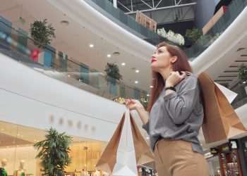 O que mais as pessoas farão nos shoppings, além de compras?