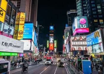 EUA anunciam protocolos para entrada de visitantes a partir de 8 de novembro