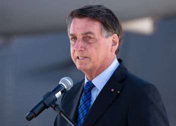 Pressionado sobre combustíveis, Bolsonaro diz ter vontade de privatizar Petrobras