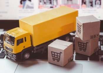 Frete informado no fim da compra online é principal motivo de desistência do cliente