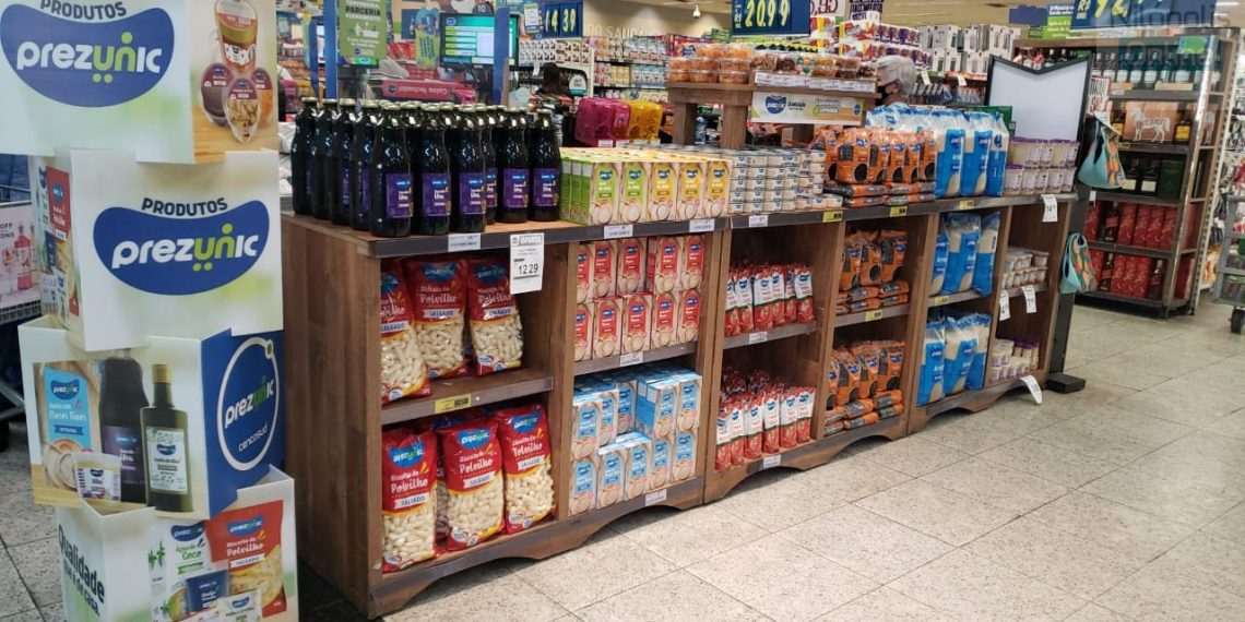 Rede de supermercados faz campanha para incentivar vacinação