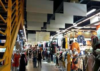 Inflação em alta e queda do poder de compra favorecem comerciantes do Brás na Black Friday