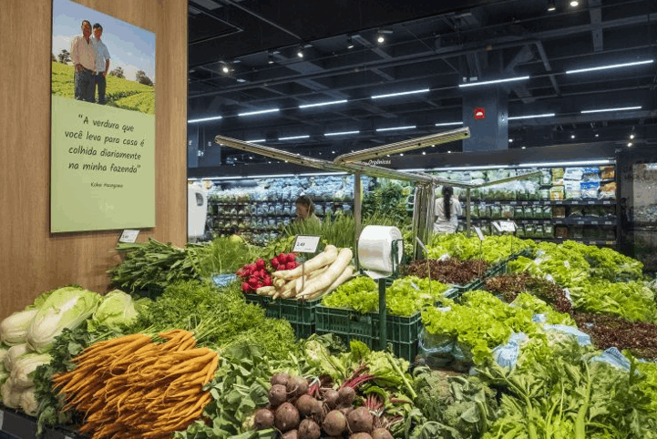 Carrefour valoriza produtores regionais e investe em estações com carregadores elétricos