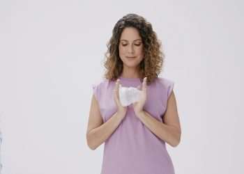 Hering lança coleção Reuse em parceria com plataforma Menos 1 Lixo