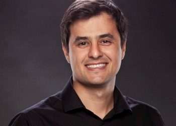 Vaivém do mercado: movimentações de Pizza Hut, Clique-Retire e Mercedes-Benz