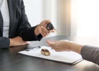 Locadoras de veículos tentam ganhar escala e poder de barganha