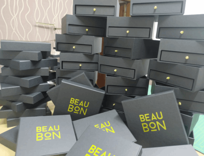 Procura por brindes corporativos dispara com proximidade do Natal