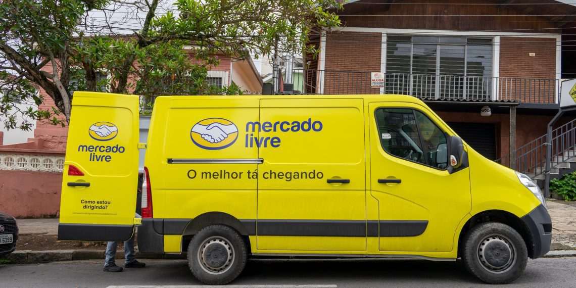 Mercado Livre oferece curso gratuito em logística para pessoas com deficiência em São Paulo