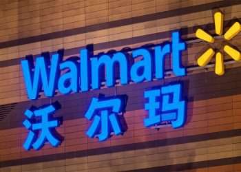 China Walmart sofre críticas chinesas após deixar de importar produtos de Xinjiang