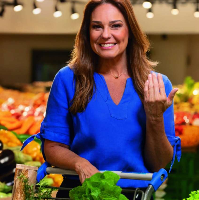 Nova campanha do Carrefour traz ex-garota propaganda do Extra