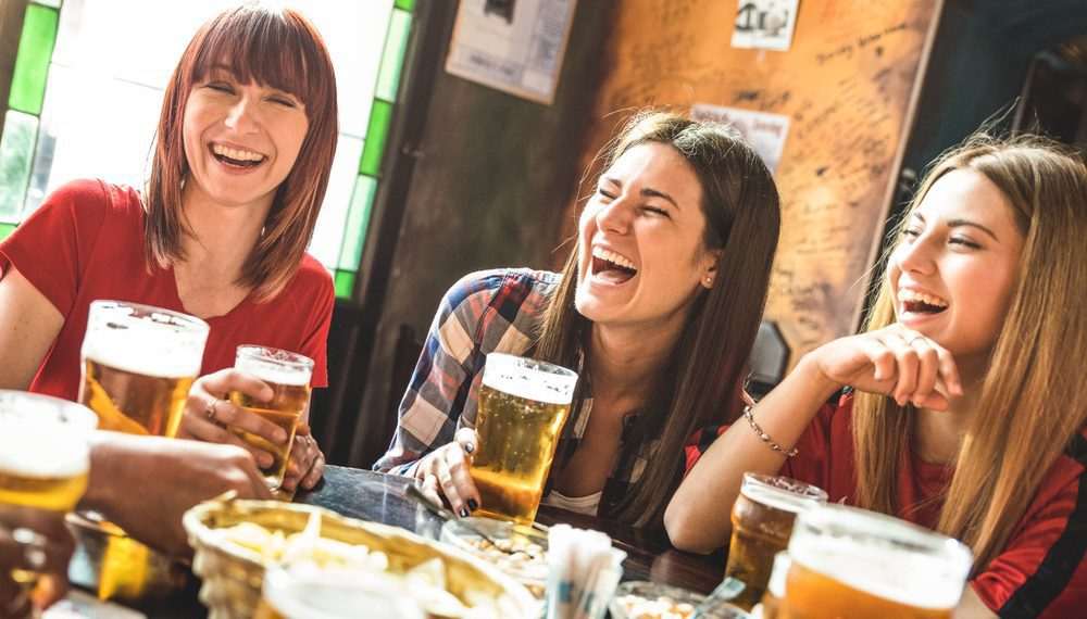 Mulheres são responsáveis pelo aumento de consumo de cerveja