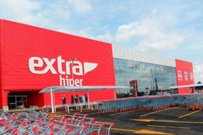 Nas lojas que restam do Extra Hiper, clima é de despedida
