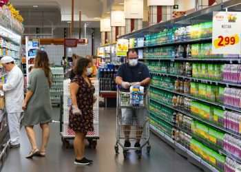 Supermercados não veem risco de faltar mão de obra em razão da covid