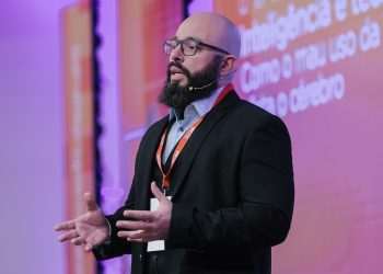 Impacto do mau uso da tecnologia é tema de palestra da Campus Party de Brasília