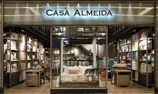 Casa Almeida inaugura loja com consultoria especializada e ambiente para experimentação