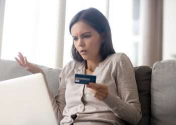 Dois em cada três consumidores desistem de compra online por experiência ruim