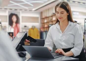 Ambev e Instituto Mulheres do Varejo promovem ação para estimular representatividade