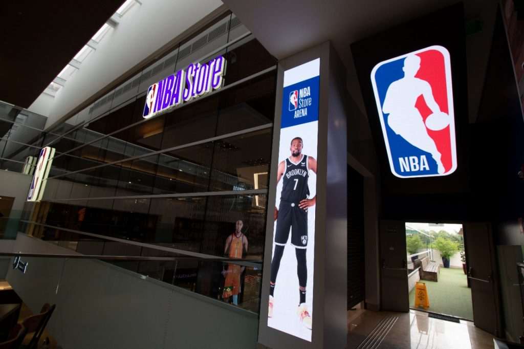 Empresa de painel de LED "pivota" na pandemia e cresce mais de 20% ao ano no varejo