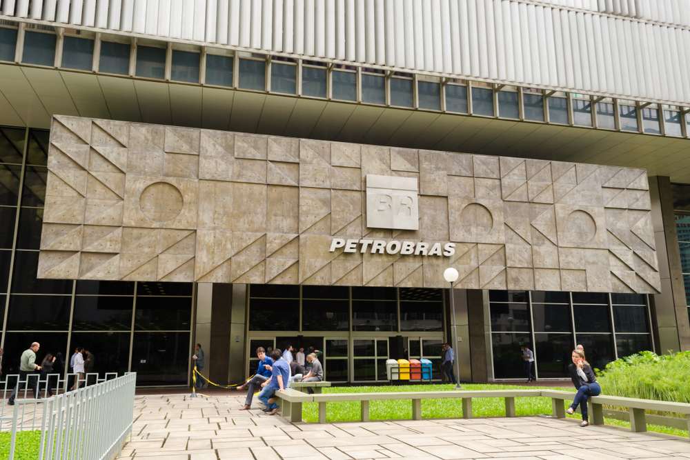 Petrobras vota pacote que limita decisões do governo