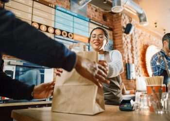 Ticket patrocina projeto Open Delivery e amplia suporte a bares e restaurantes