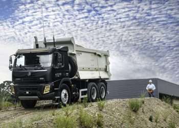 Montadoras ampliam aposta em caminhões autônomos de carga