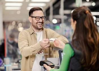 Alta da inadimplência chega às financeiras de grandes varejistas