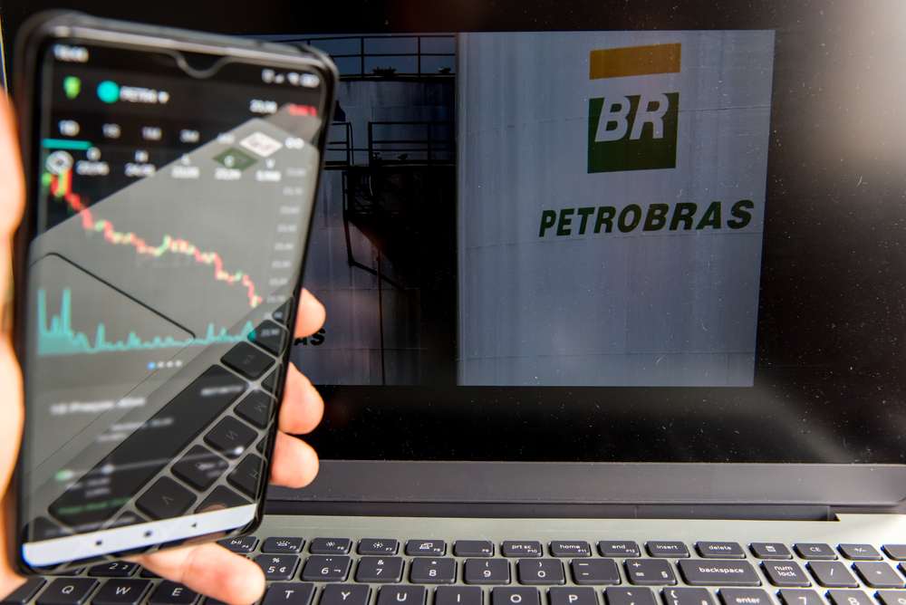 Bolsonaro sugere CPI, STF pede explicação e Garcia chama reajuste da Petrobras de deboche