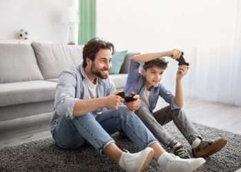 Bolsonaro anuncia redução do Imposto de Importação de videogame e acessórios