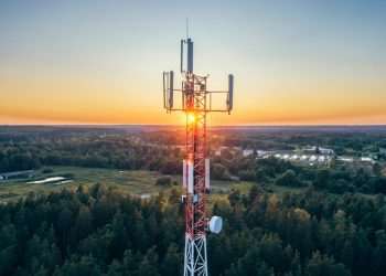 -tim-e-vivo-vao-vender-antenas-herdadas-da-oi