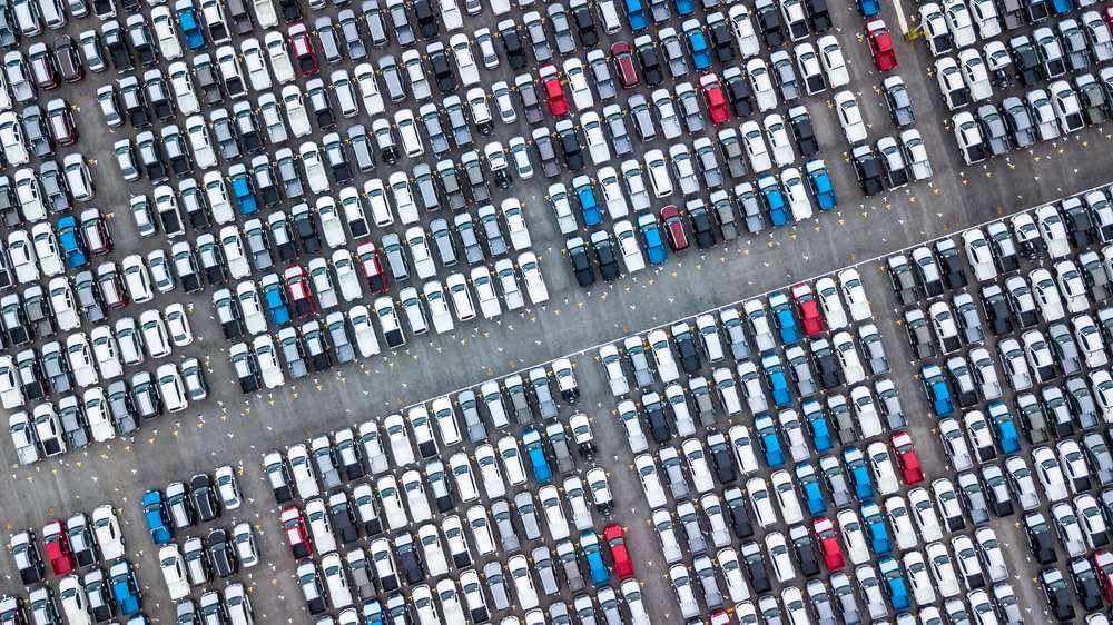 Estoque de veículos chega ao maior volume em dois anos, diz Anfavea