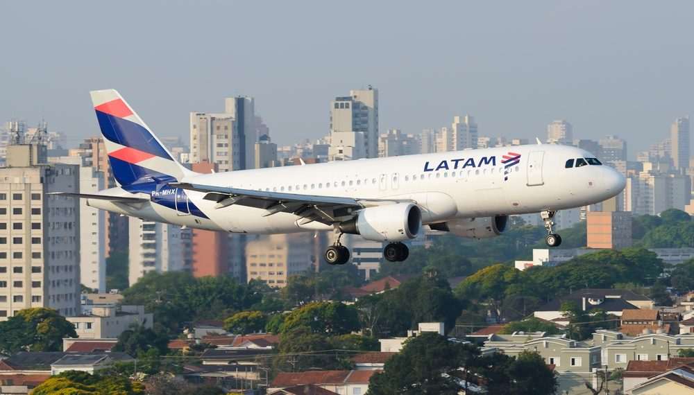 Latam projeta operação de 80% para julho, com retomada de 14 rotas
