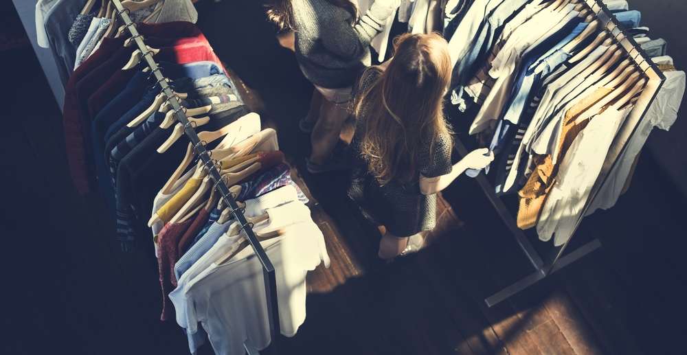 Puxado pelo setor de roupas, consumo das classes C e D cresce 2% em maio