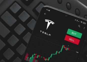 Nos EUA, Musk vende quase US$ 7 bilhões em ações da Tesla