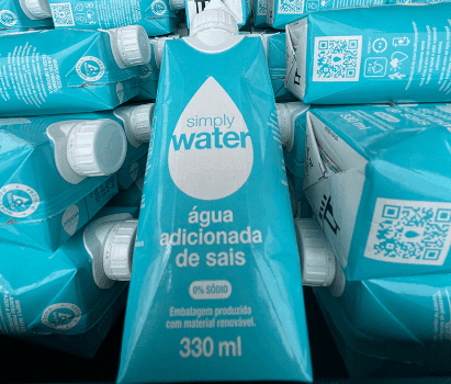 Tetra Pak avança no segmento de águas com o lançamento da quarta marca em caixinha